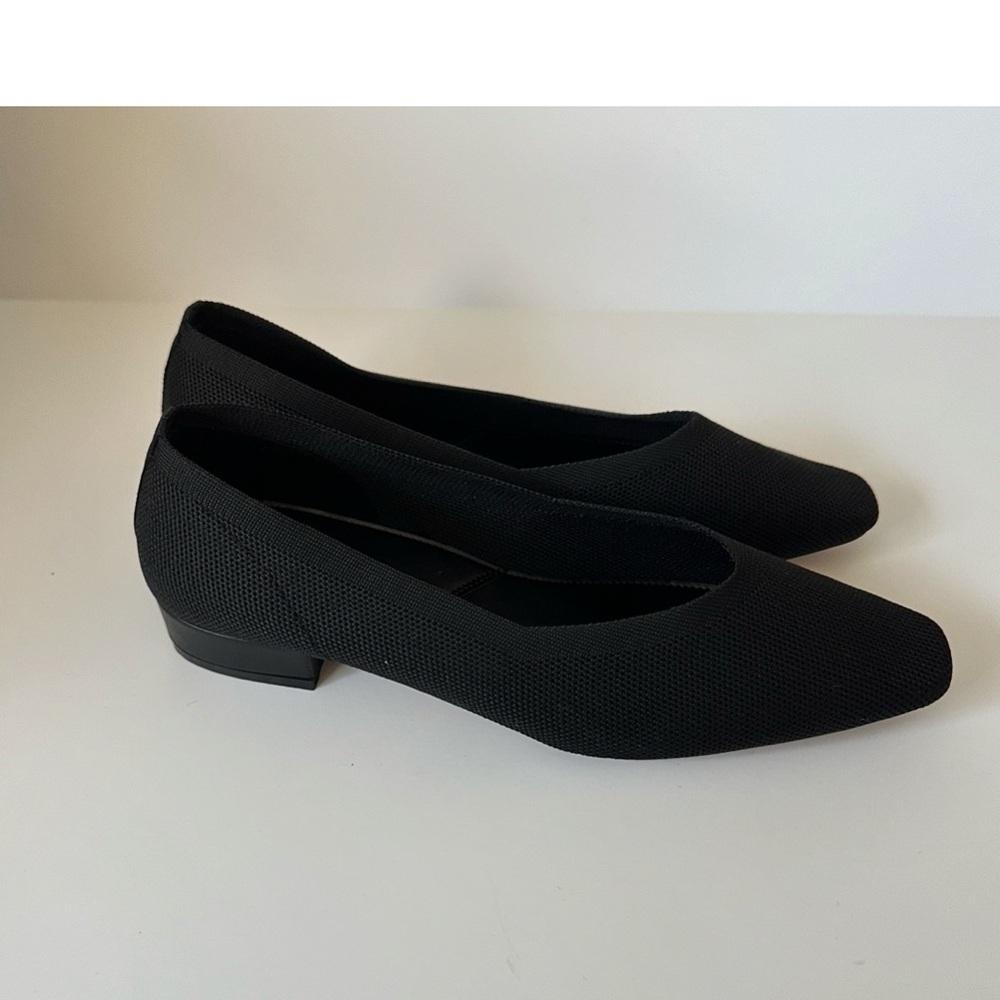 Halston Women's Black Broadway knit Slip on Flats - Picture 3 of 5